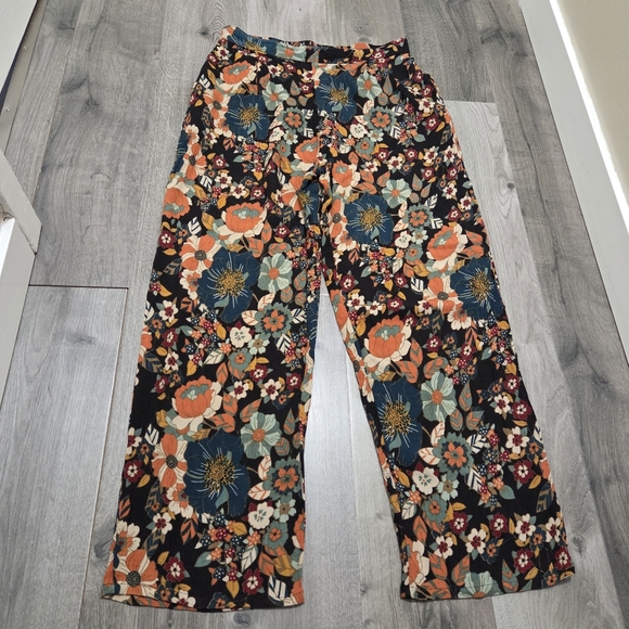 Papa Vancouver Pants - Papa Vancouver 100% Rayon Floral Wide-Leg Pants